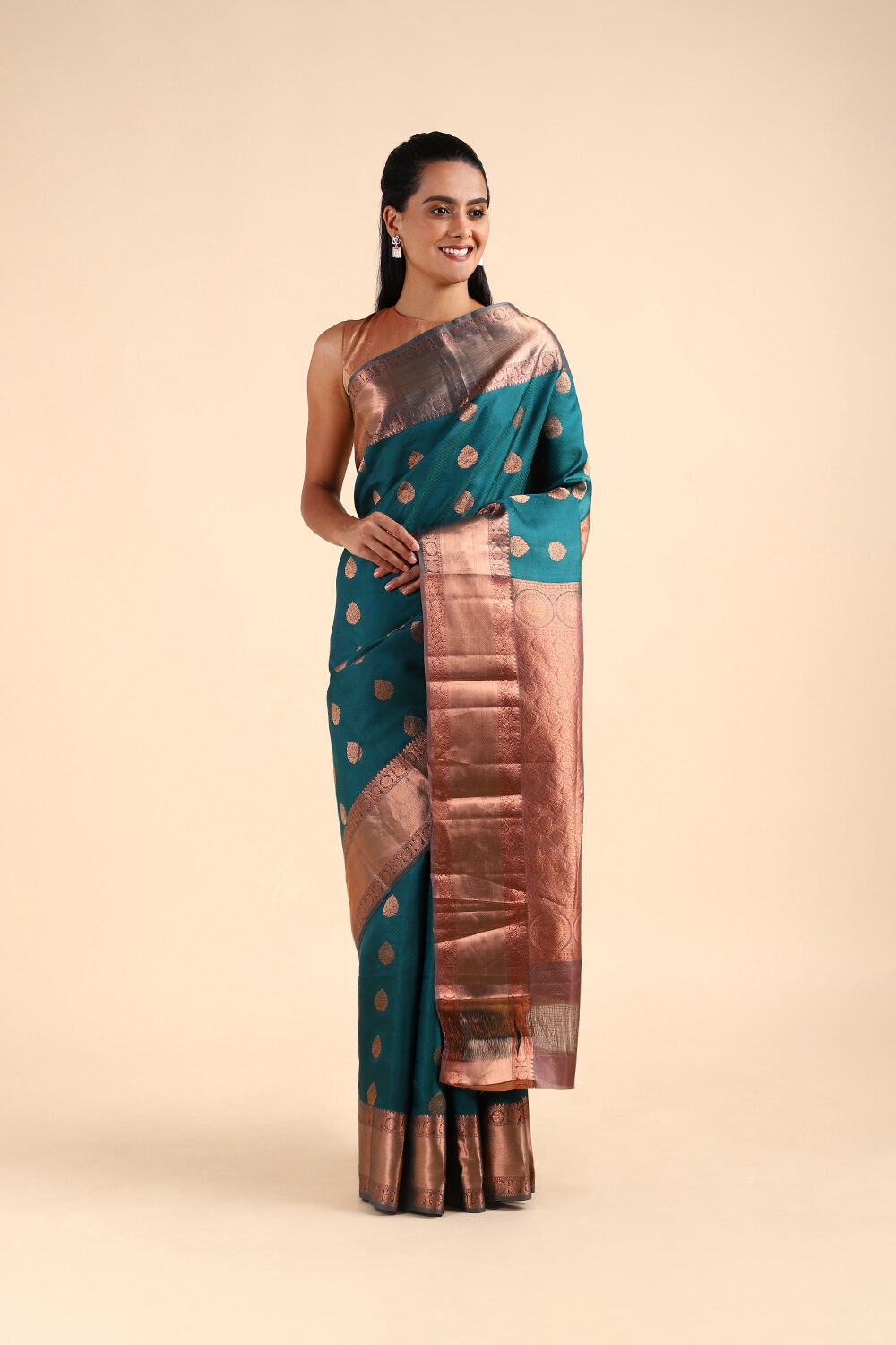 Green Pure Silk Kanjivaram inspired Saree image number null