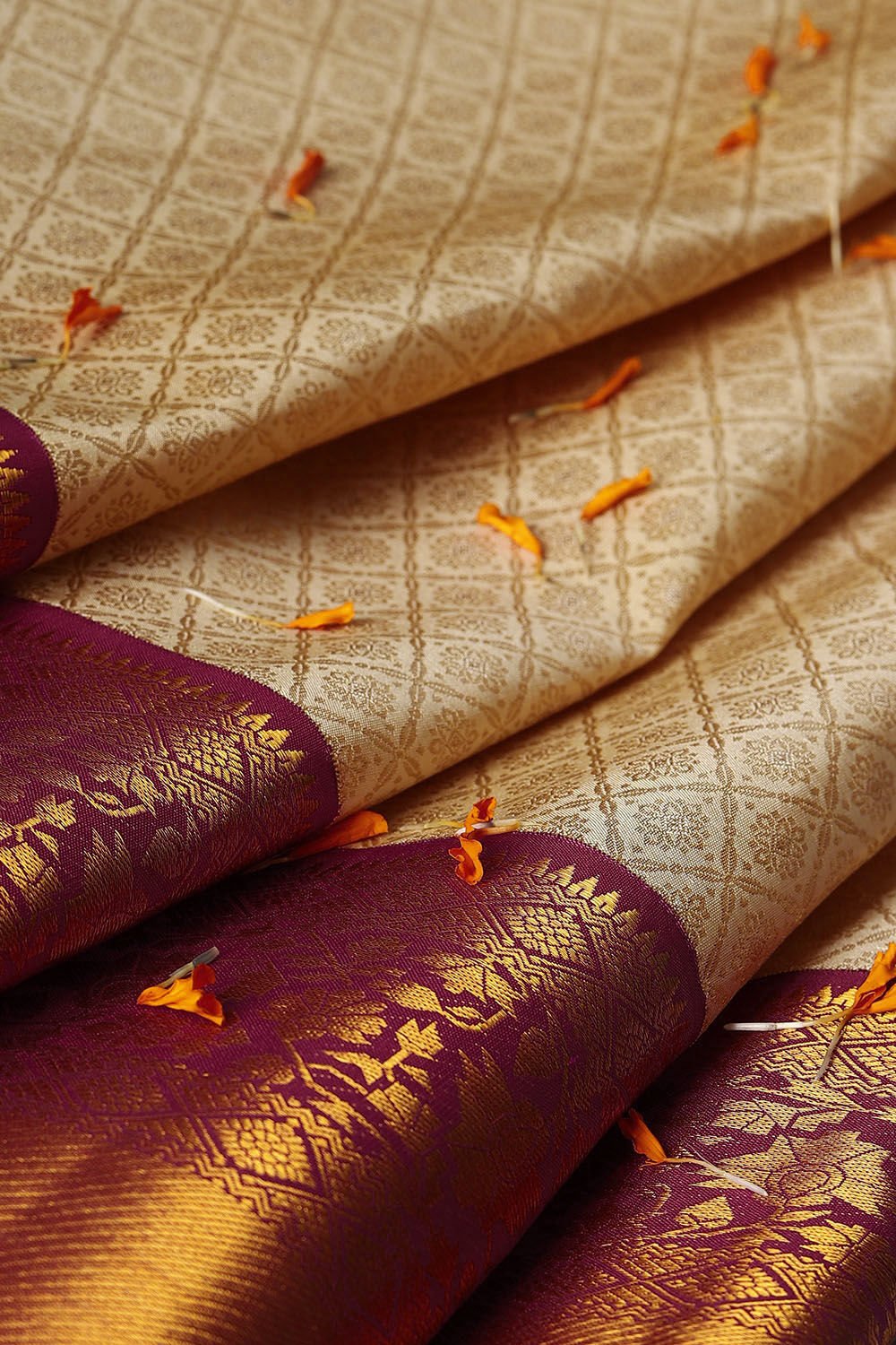Beige Pure Silk Kanjivaram Saree image number null