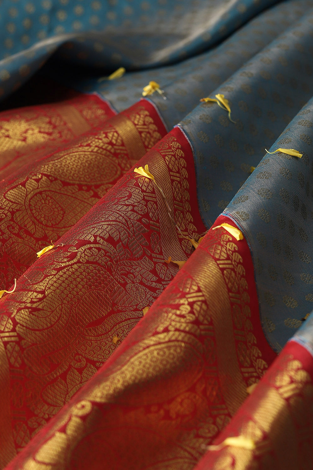 Blue Pure Zari Pure Silk Kanjivaram Saree image number null