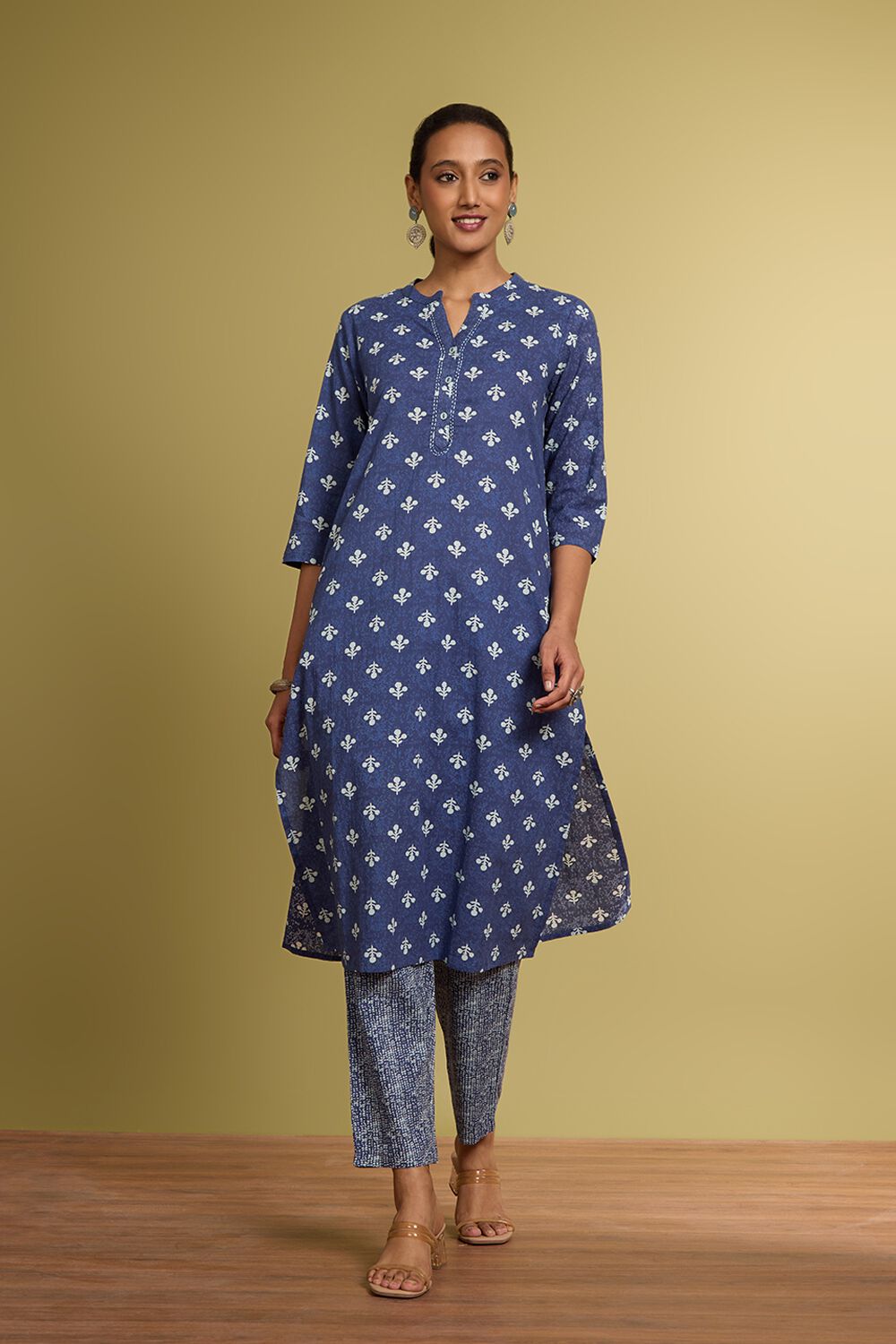 Blue Screen Printed Pure Cotton Kurta Set image number null