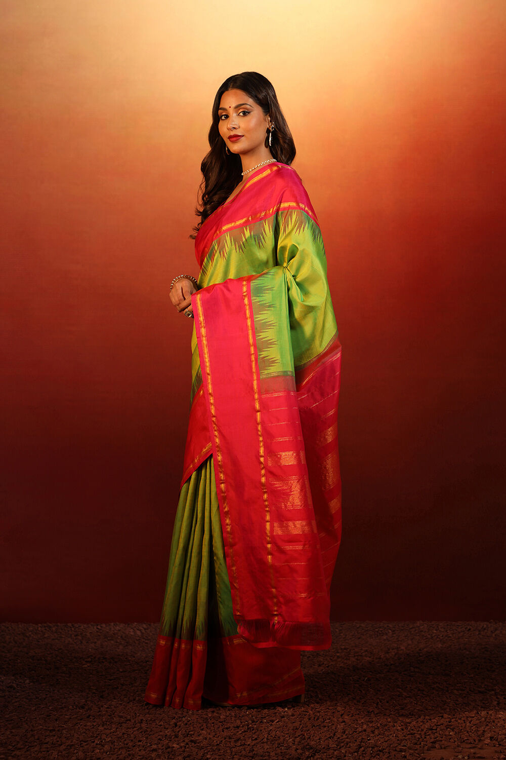 Green Woven Pure Silk Kanjivaram Saree image number null