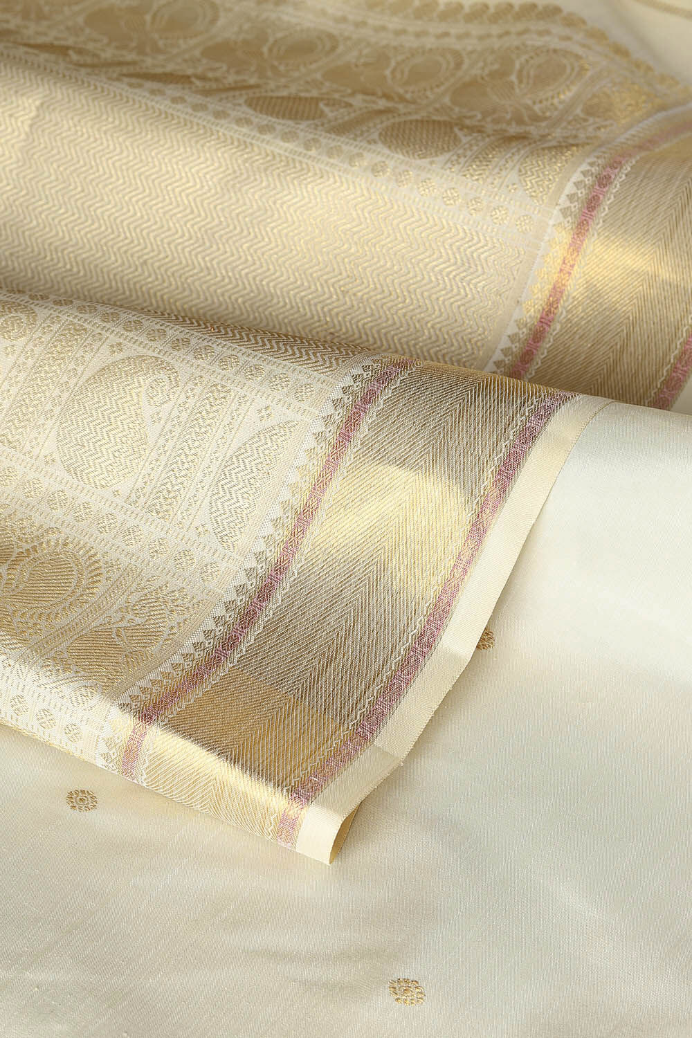 Off White Pure Silk Kanjivaram Saree image number null