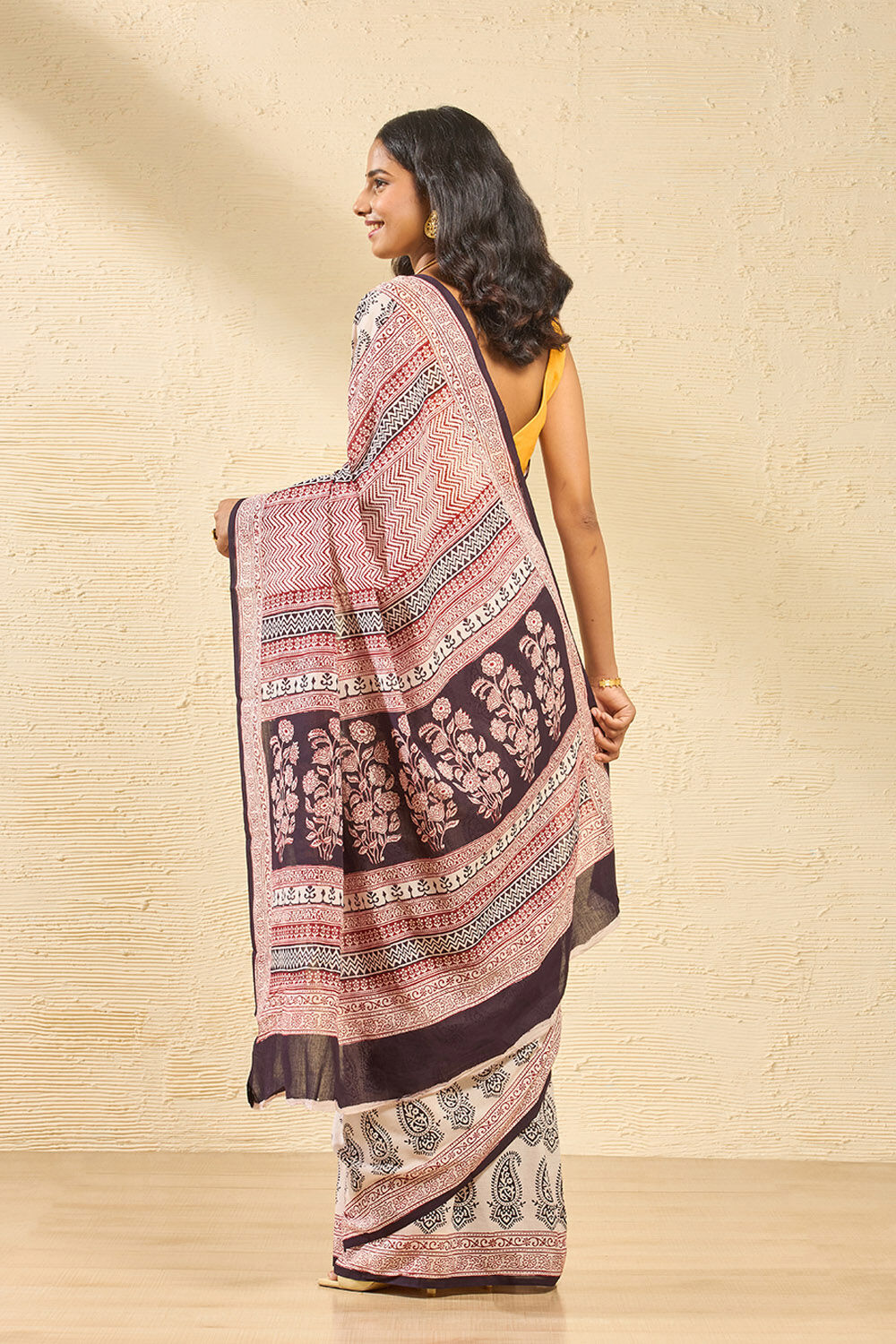 White Bagh Block Printed Pure Cotton Saree image number null