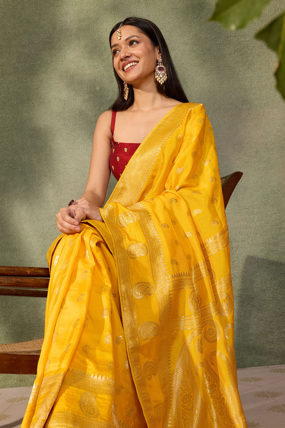 Yellow Woven Pure Viscose Saree image number null