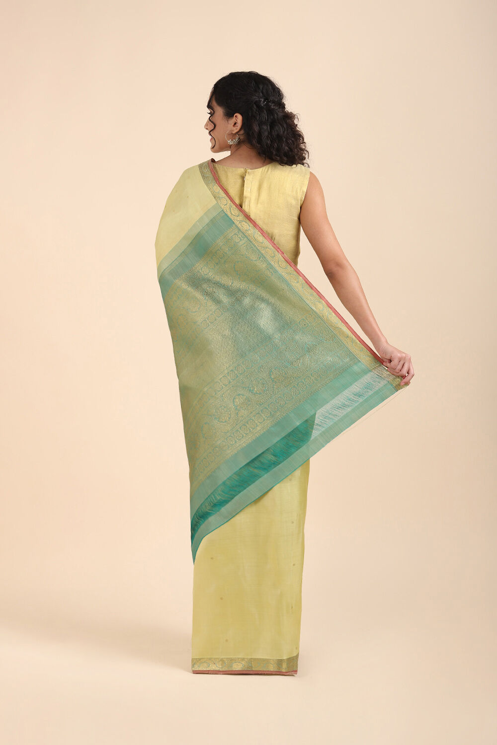 Light Yellow Pure Silk Kanjivaram Saree image number null