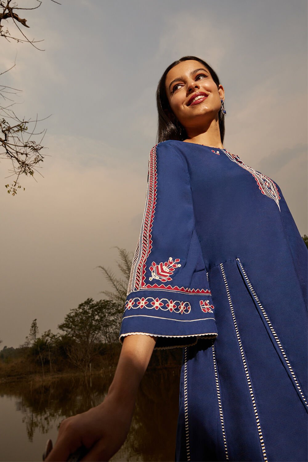 Blue Viscose Embroidered Kurta Set image number null