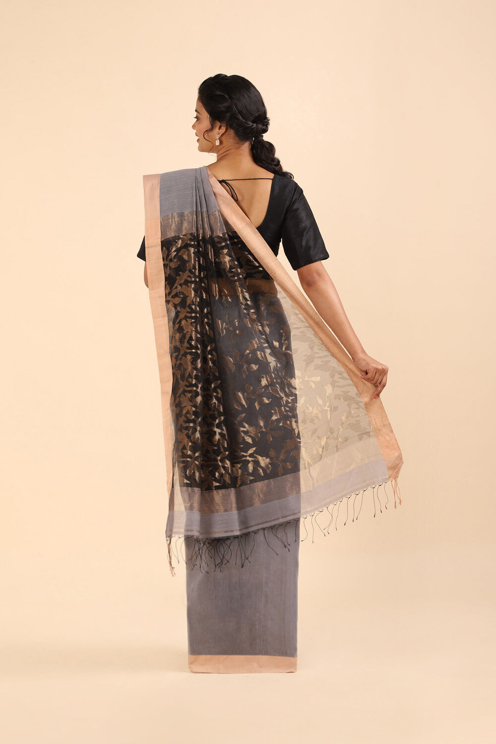 Grey Pure Silk Cotton Bengal Saree image number null