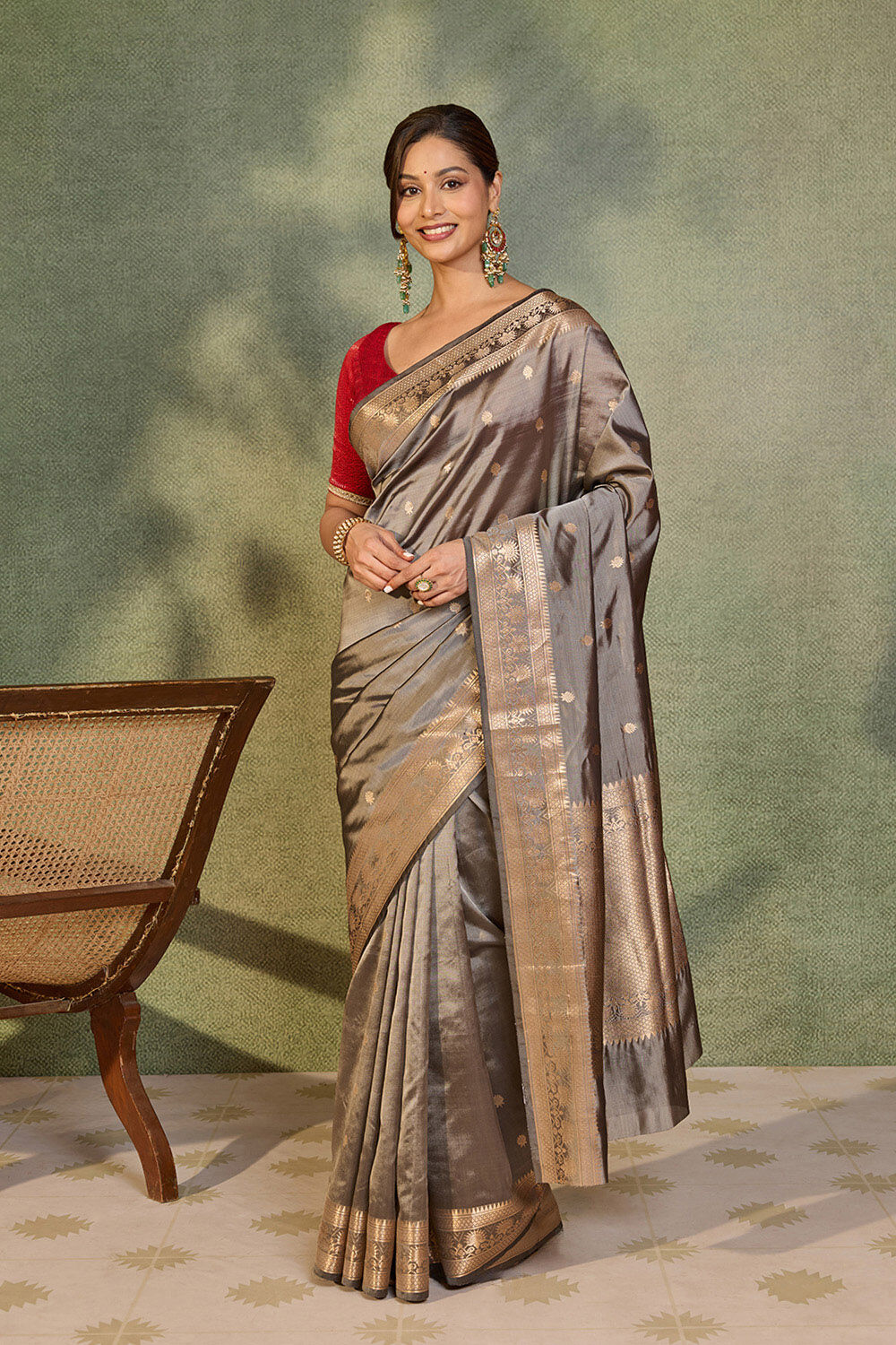 Grey Silk Viscose Kadwa Banarasi Saree image number null