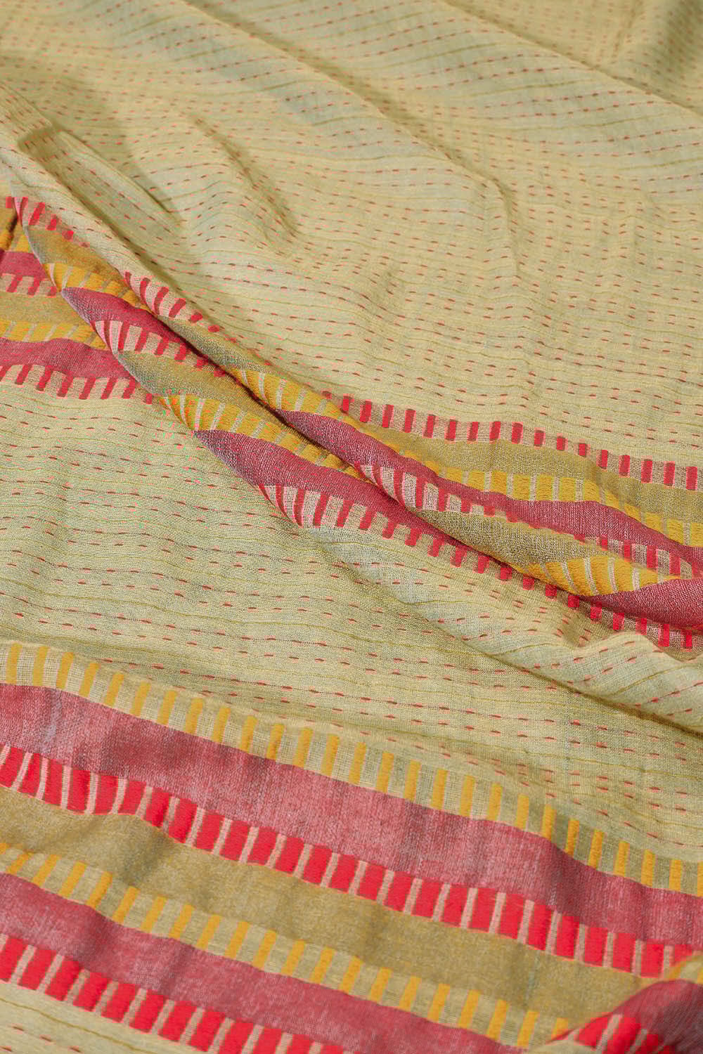 Green Woven Pure Cotton Bengal Saree image number null
