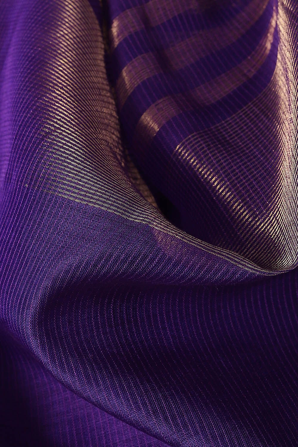 Violet Pure Silk Cotton Maheswari Saree image number null