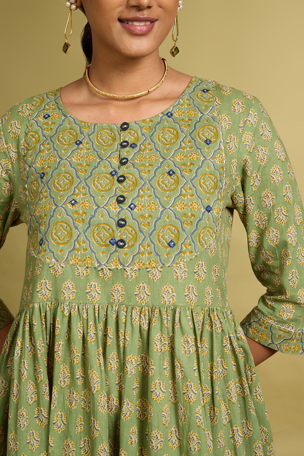 Green Screen Printed Pure Cotton Kurta Set image number null