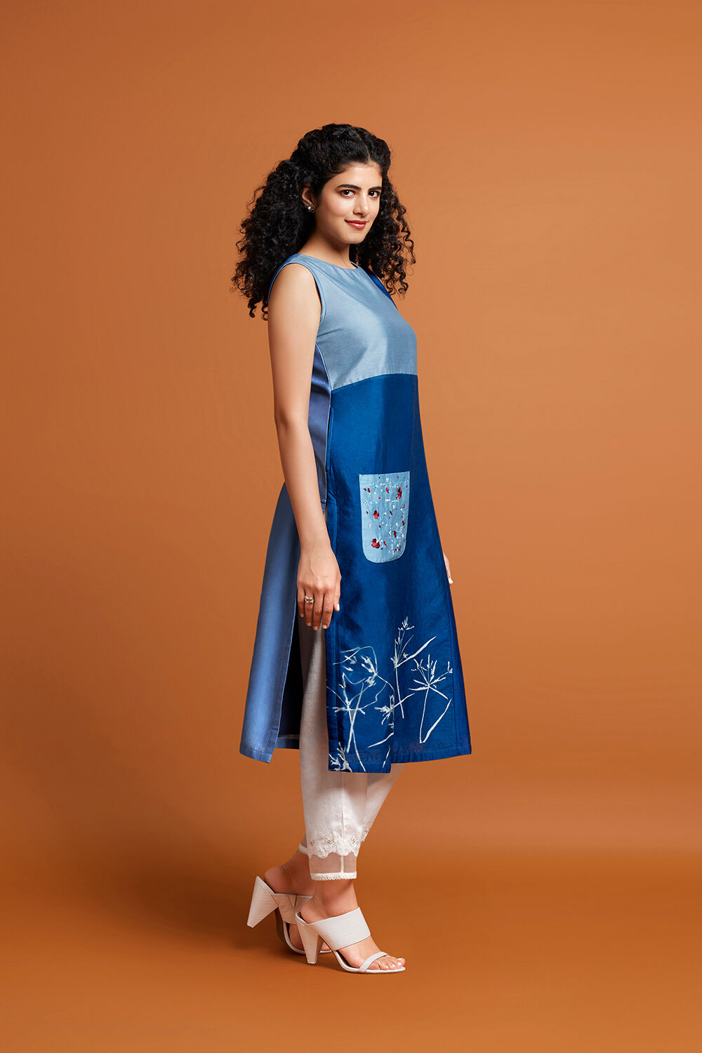 Blue Silk Cotton Hand Printed Patch Pocket Kurta image number null