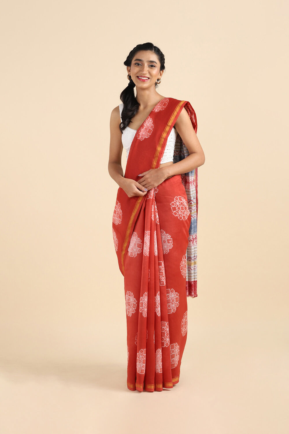 Dark Red Pure Silk Cotton Shibori Saree image number null