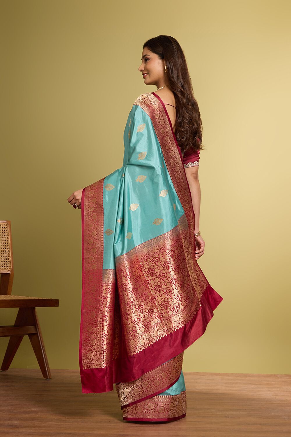 Light Green Pure Silk Kadwa Banarasi Saree image number null