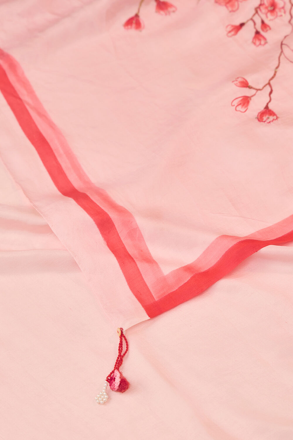 Light Pink Bengal Pure Silk Hand Painted Embroidered Saree image number null