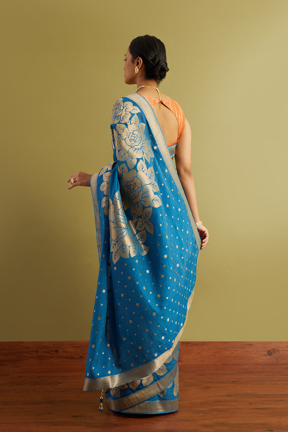 Blue Woven Viscose Luxe Saree image number null