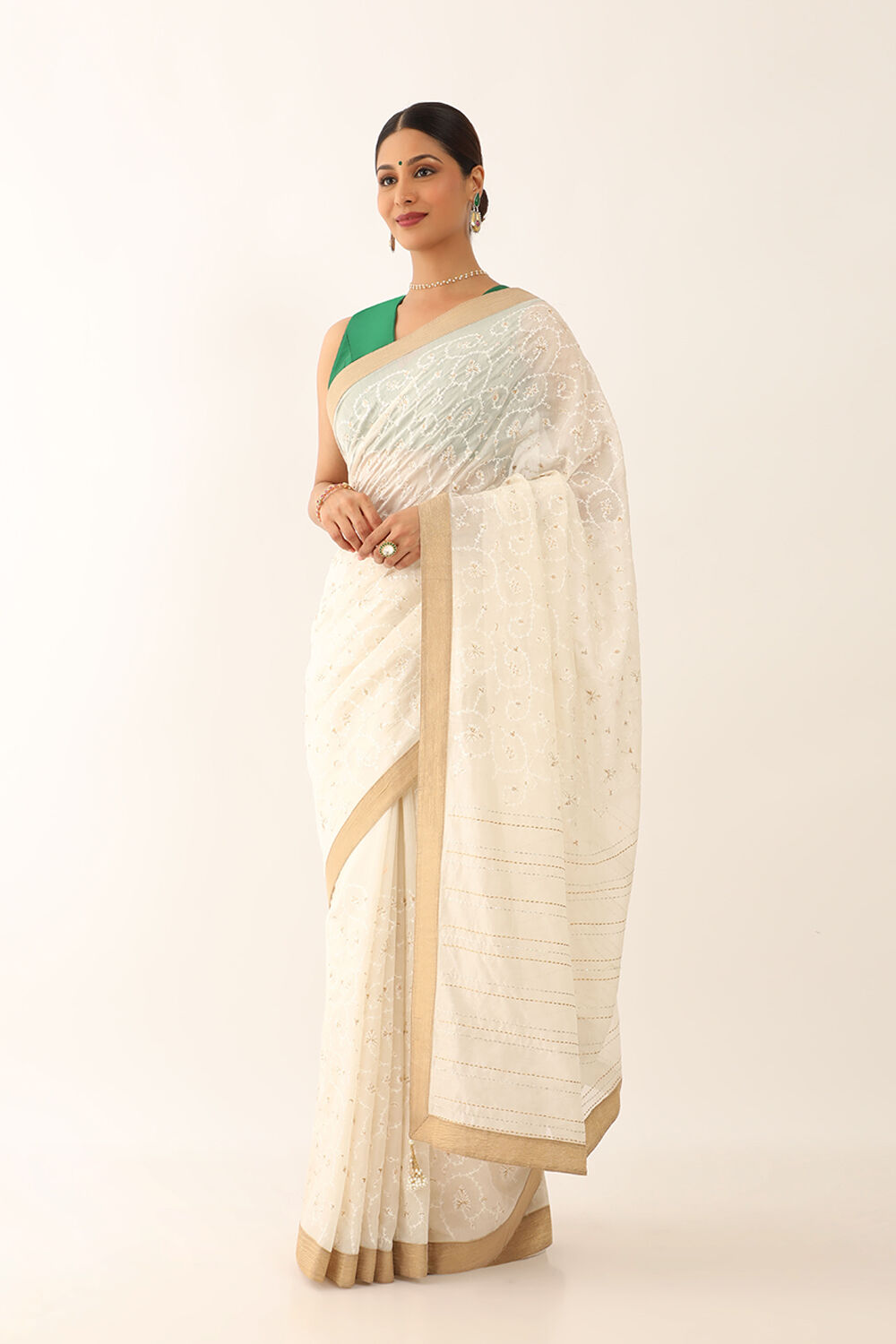 Off White Silk Cotton Embroidery Saree image number null