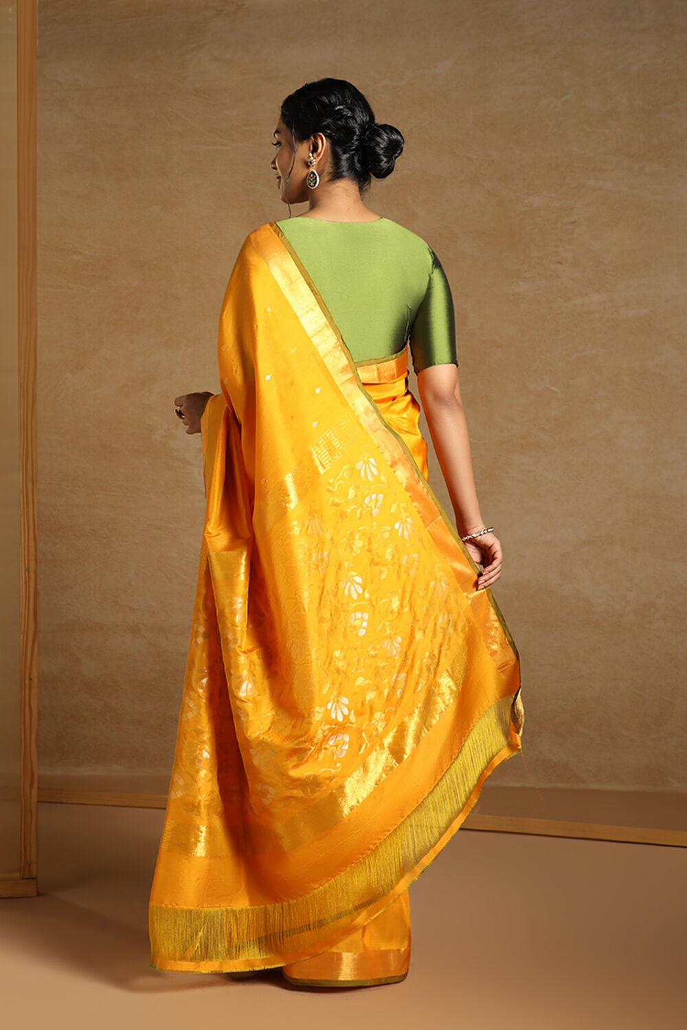Gold Pure Silk Uppada Jamdani Saree image number null