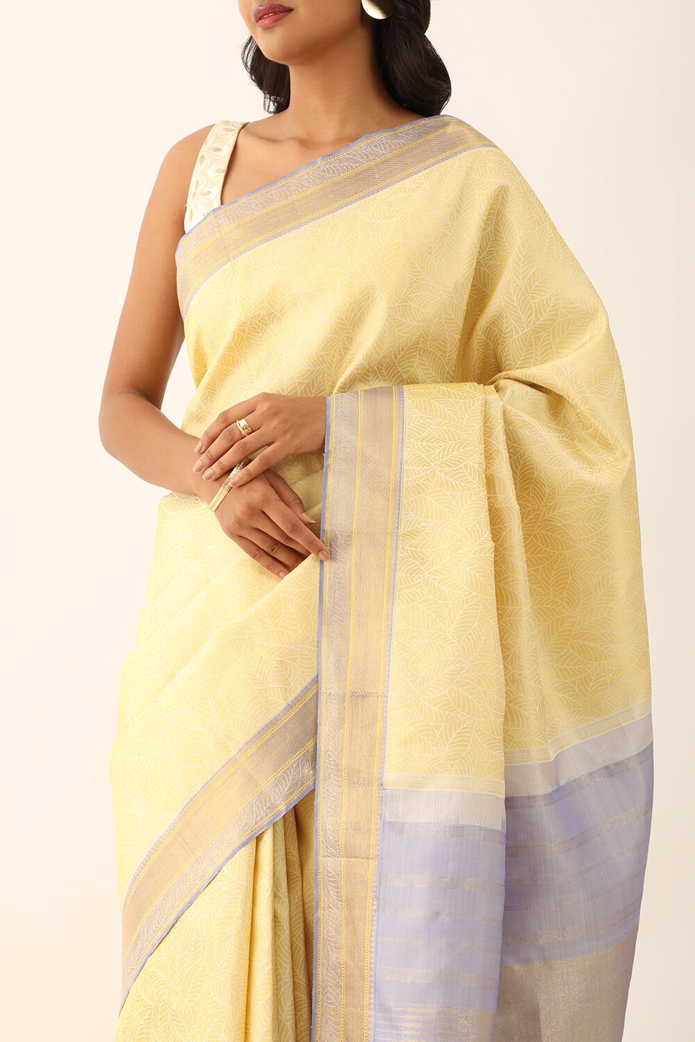 Off White Pure Silk Woven kanjivaram Saree image number null