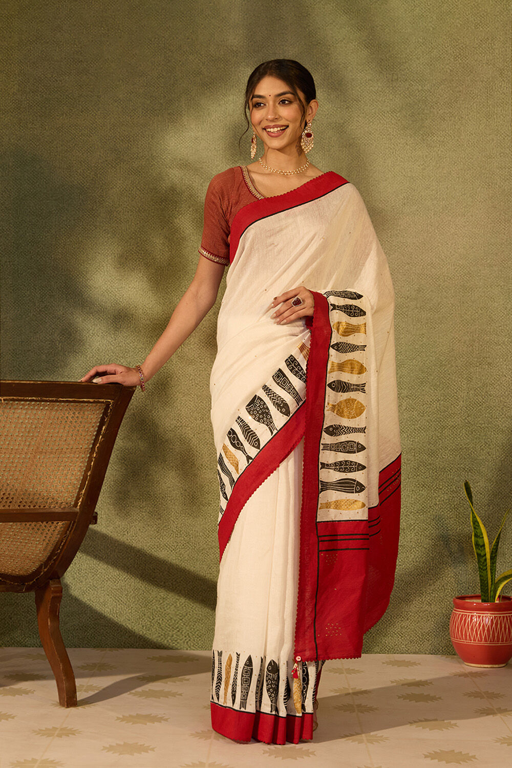 Off White Block Printed Pure Silk Linen Saree image number null