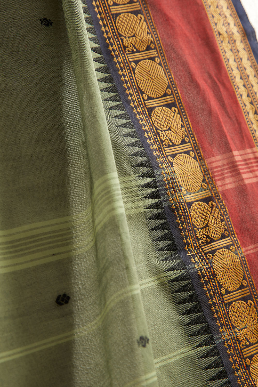 Dark Green Woven Pure South Cotton Saree image number null