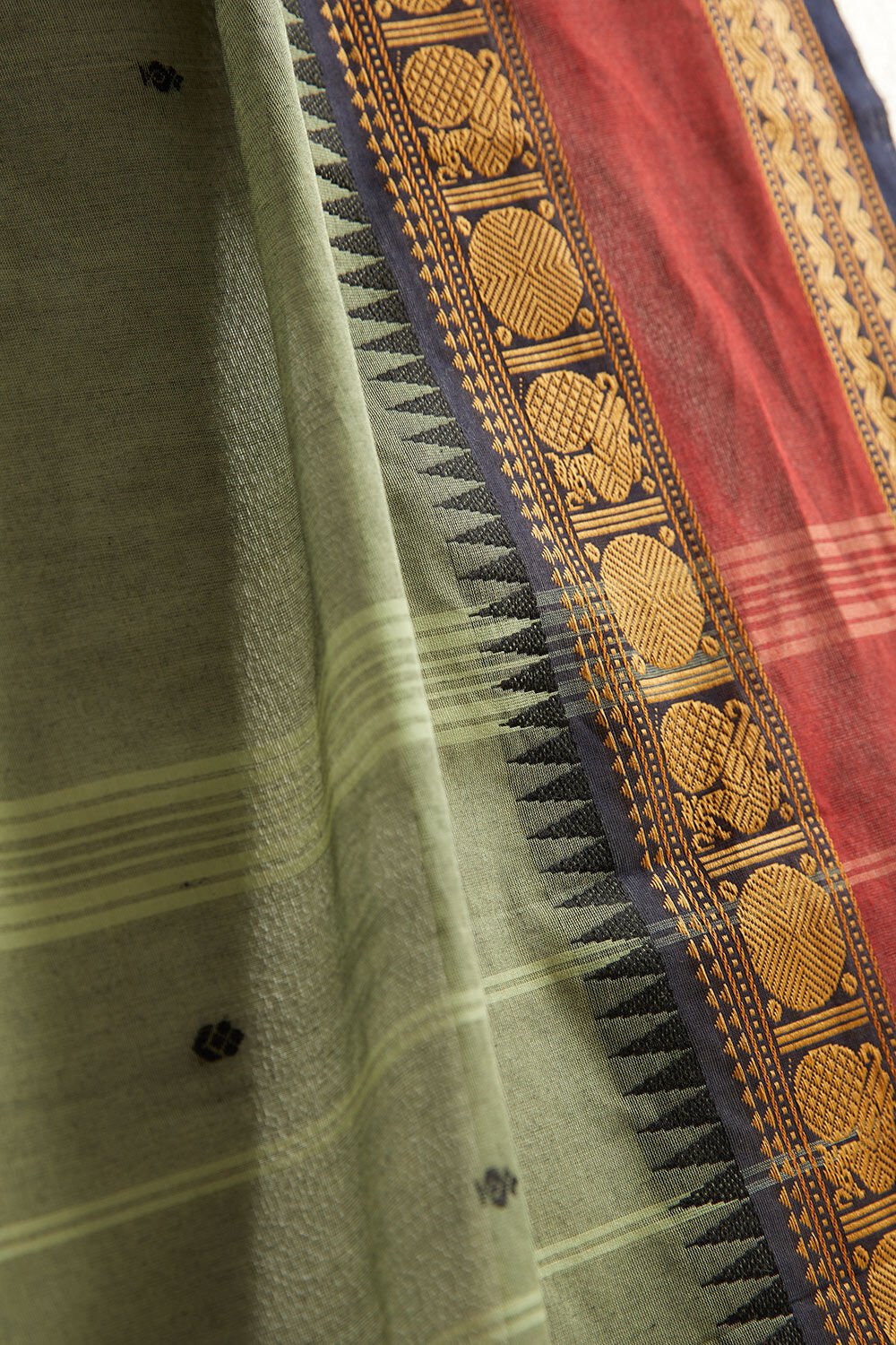 Dark Green Woven Pure South Cotton Saree image number null