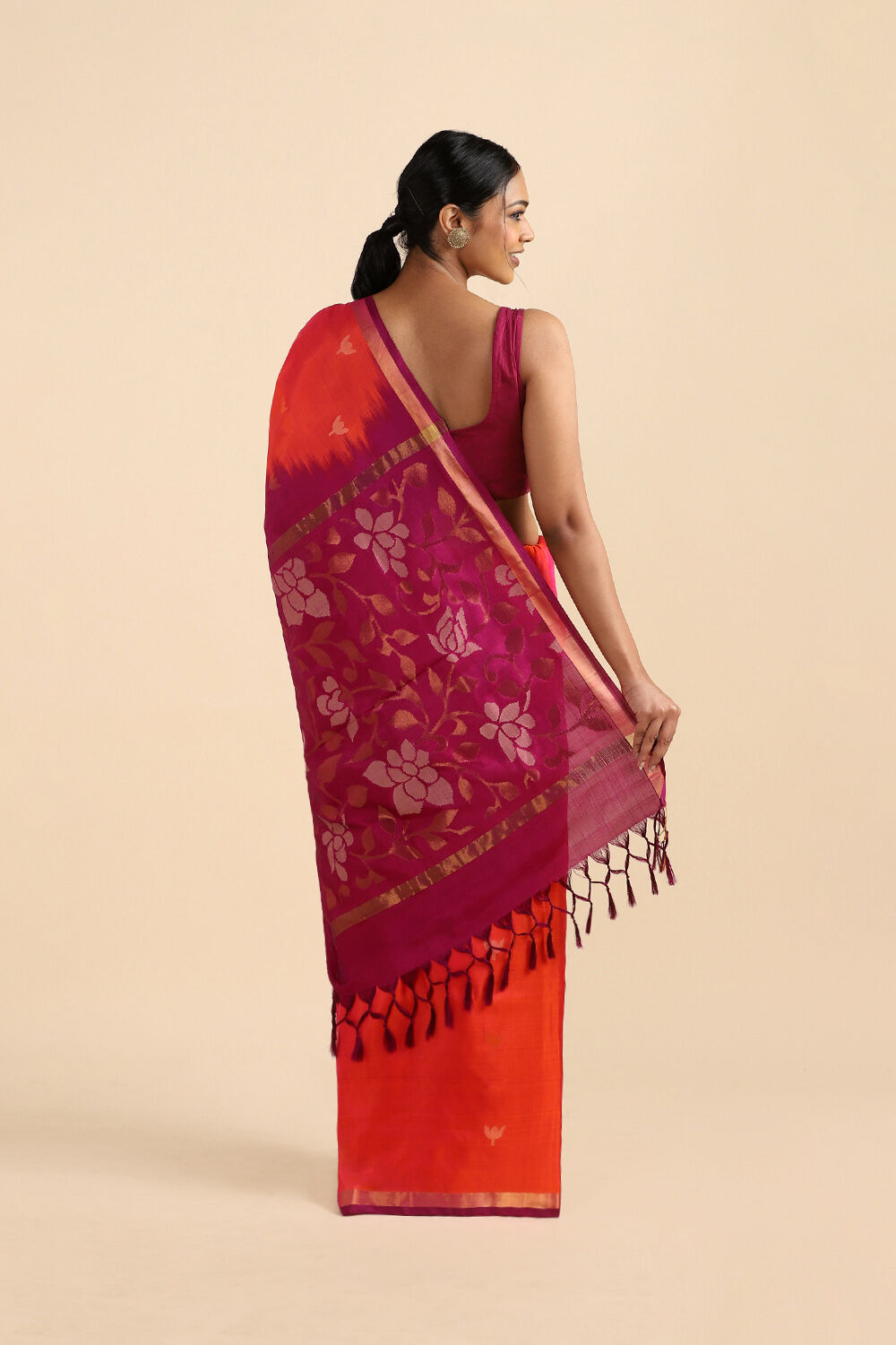 Red Pure Silk Uppada Jamdani Saree image number null