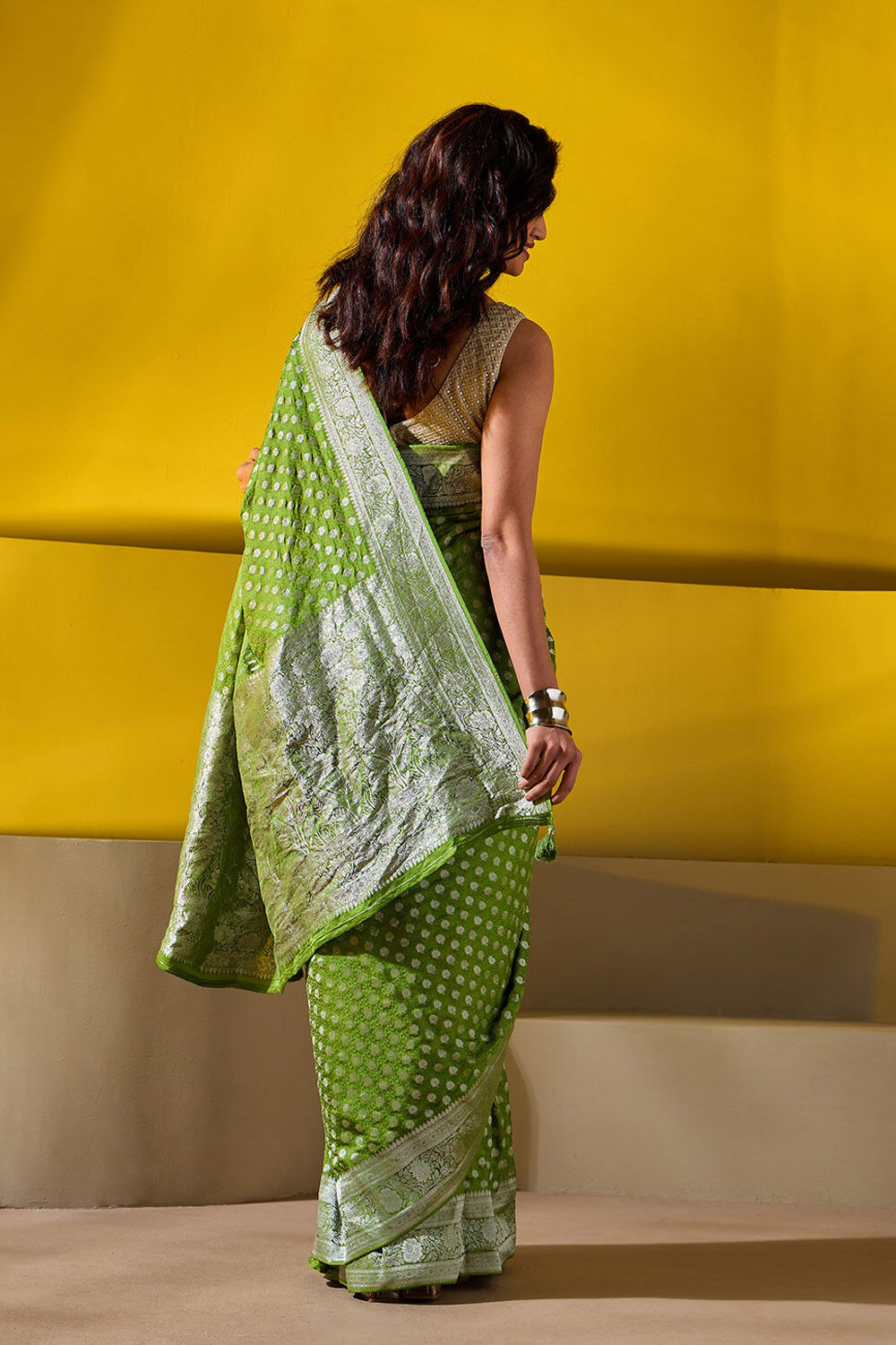 Green Woven Viscose Saree image number null