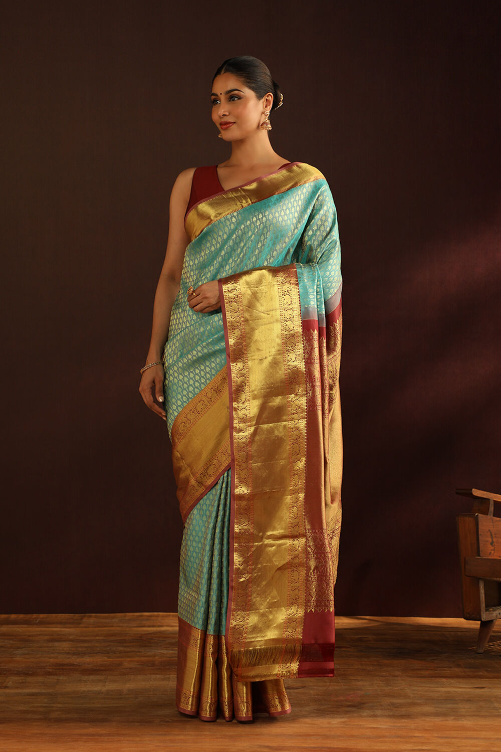Green Kanjivaram Inspired Design Pure Silk Woven Saree image number null