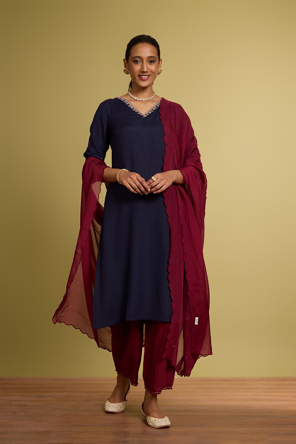 Blue Viscose Cotton Linen Embroidered Kurta Set image number null