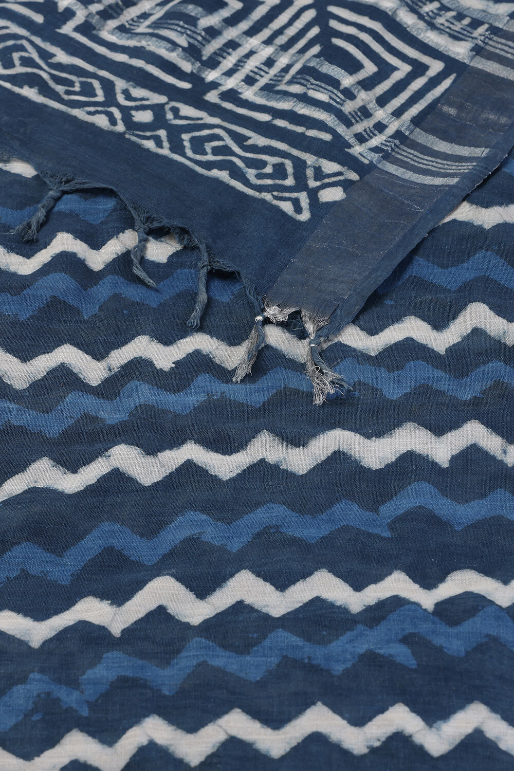 Blue Cotton Viscose Contemporary Block Printed Saree image number null