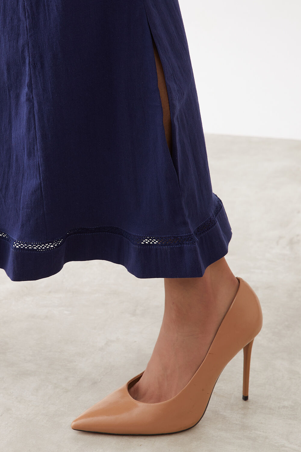 Blue Woven Cotton Lycra Skirt image number null