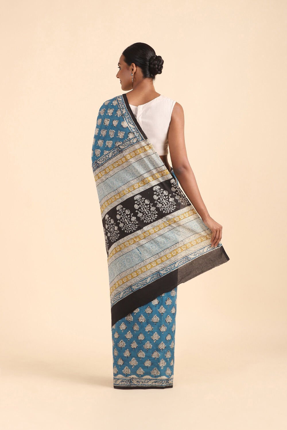 Blue Pure Cotton Bagru Printed Saree image number null