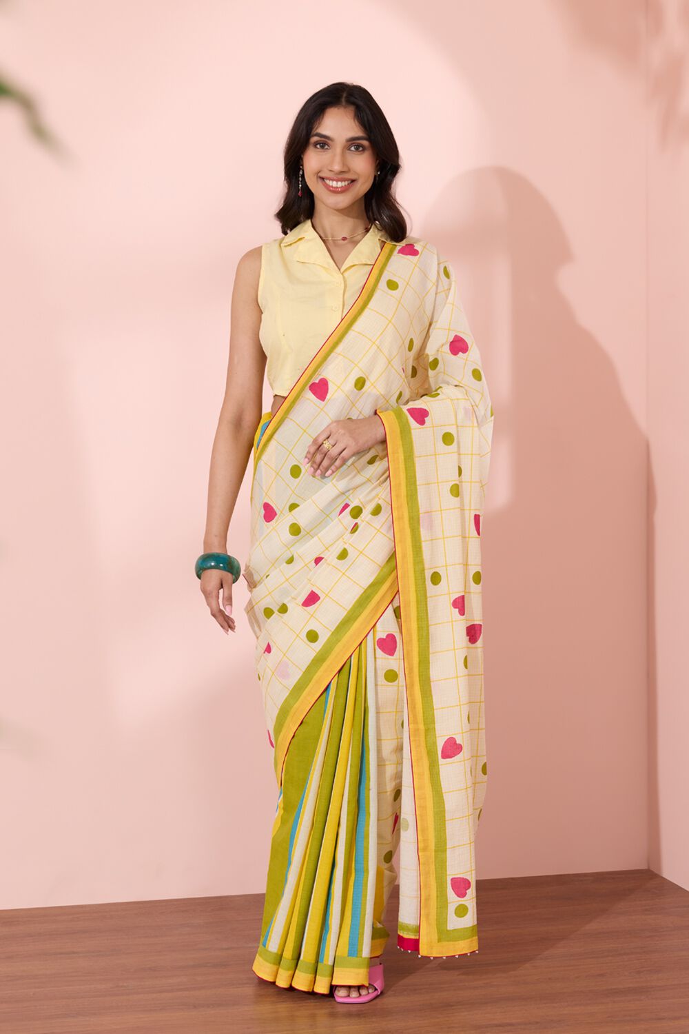 Off White Screen Printed Bengal Pure Cotton Saree image number null