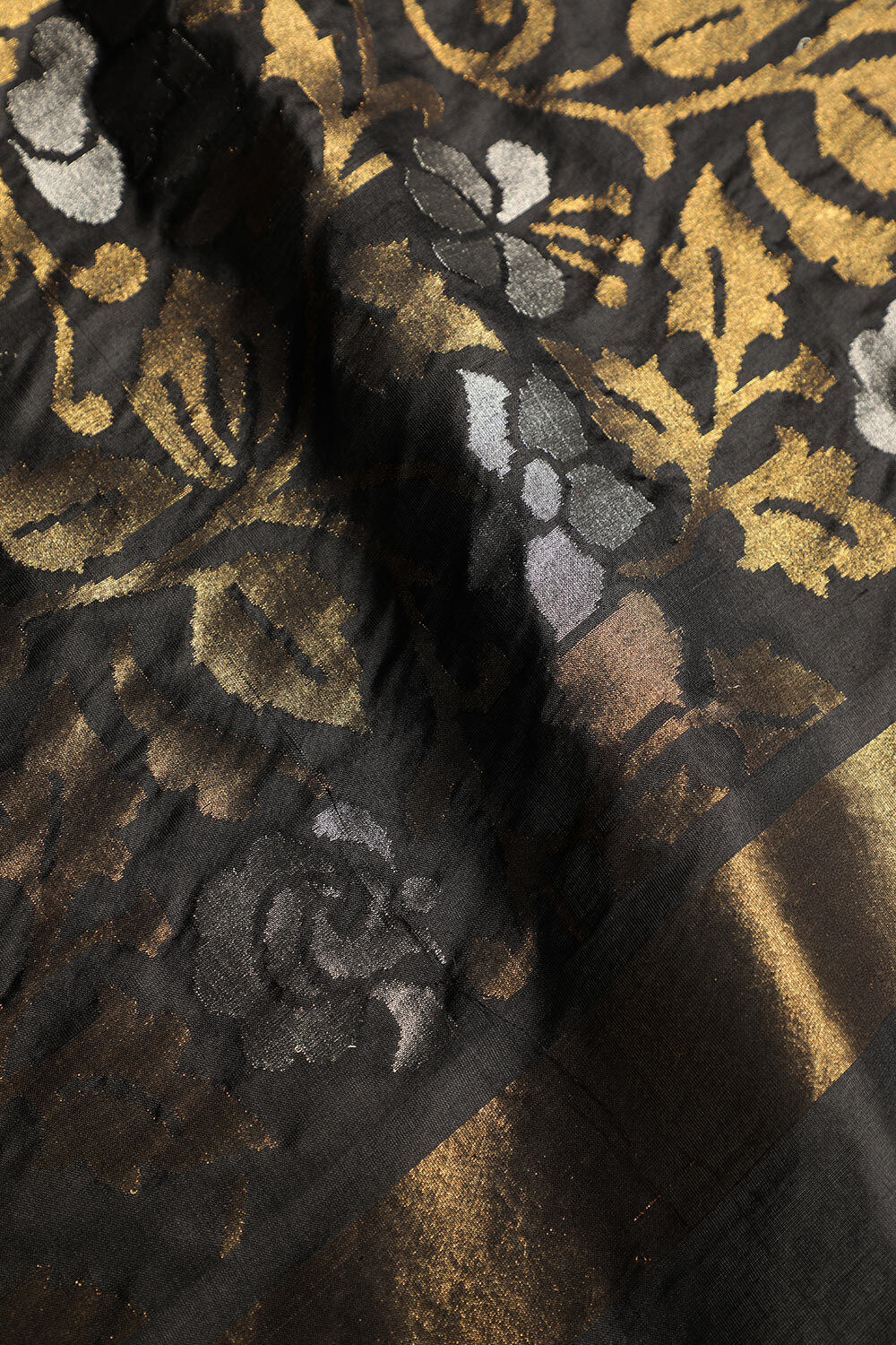 Off-White Bengali Pure Silk Kantha Embroidery Saree image number null
