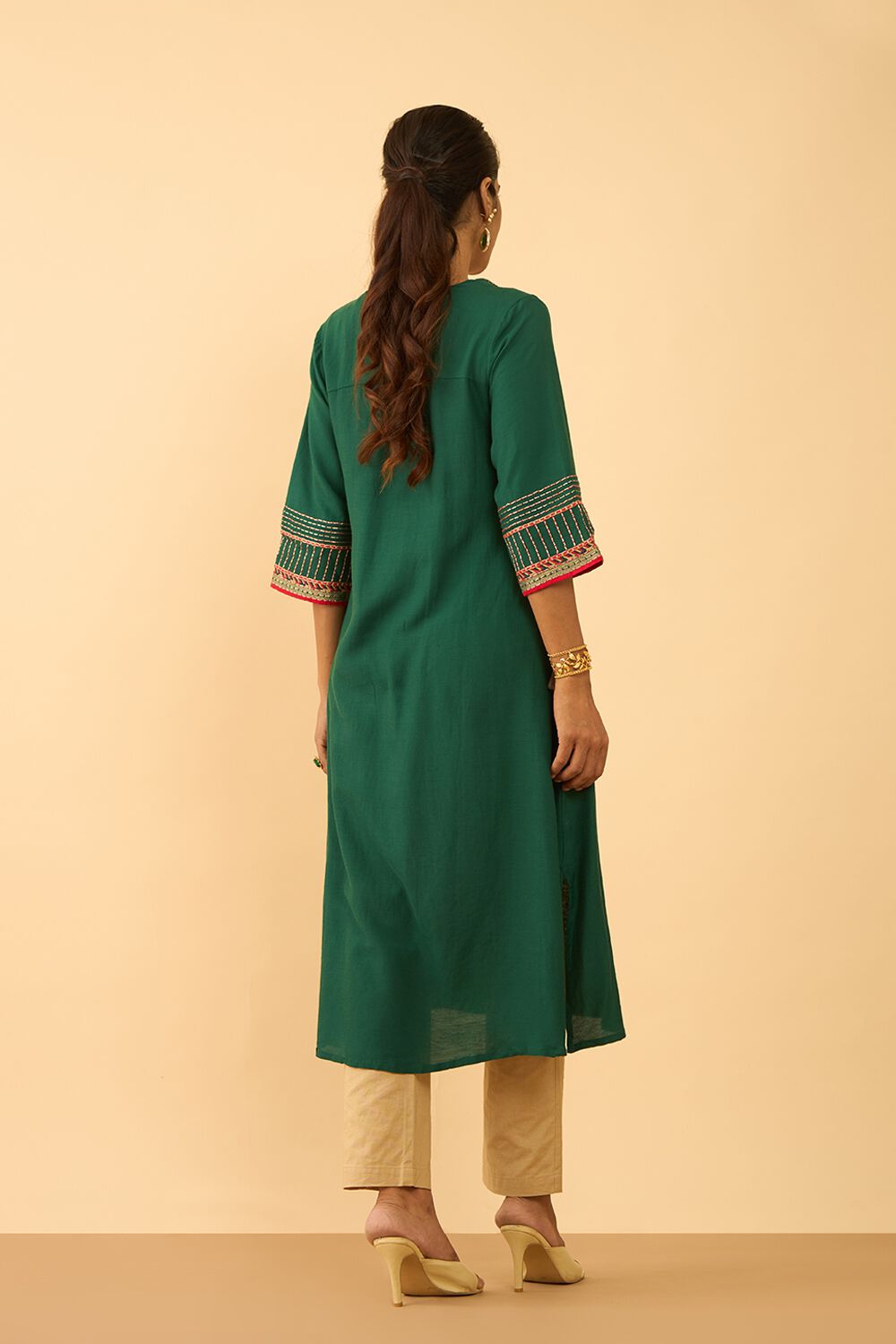 Green Viscose Embroidered Kurta image number null
