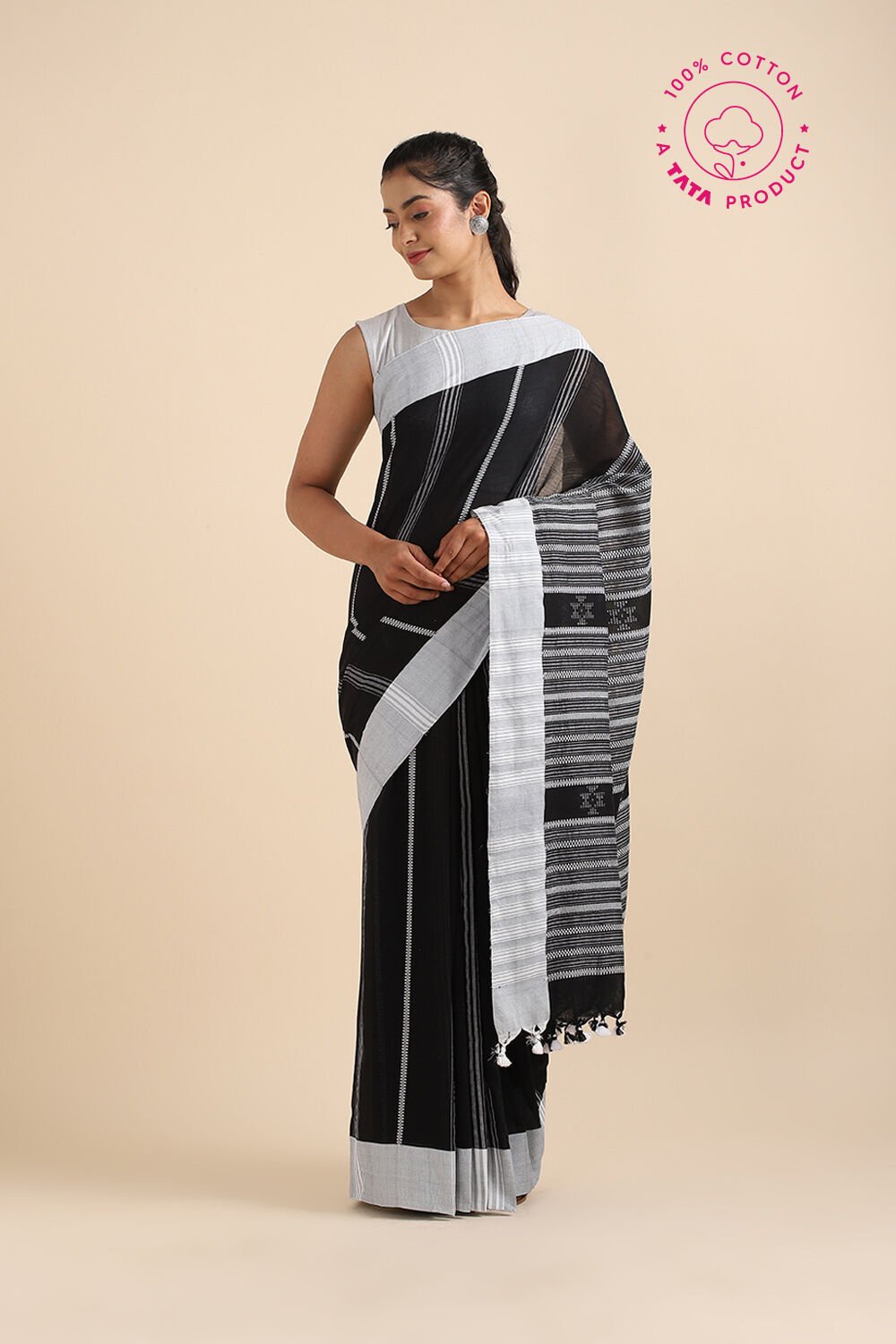 Black Pure Cotton Bengal Saree image number null