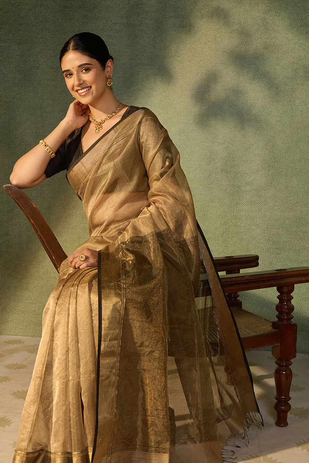 Gold Beige Woven Pure Tissue Cotton Maheshwari Saree image number null