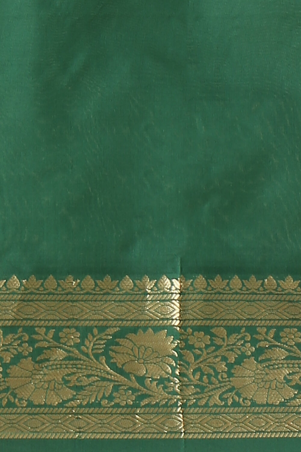 Dark Green Pure Silk Banarasi Saree image number null