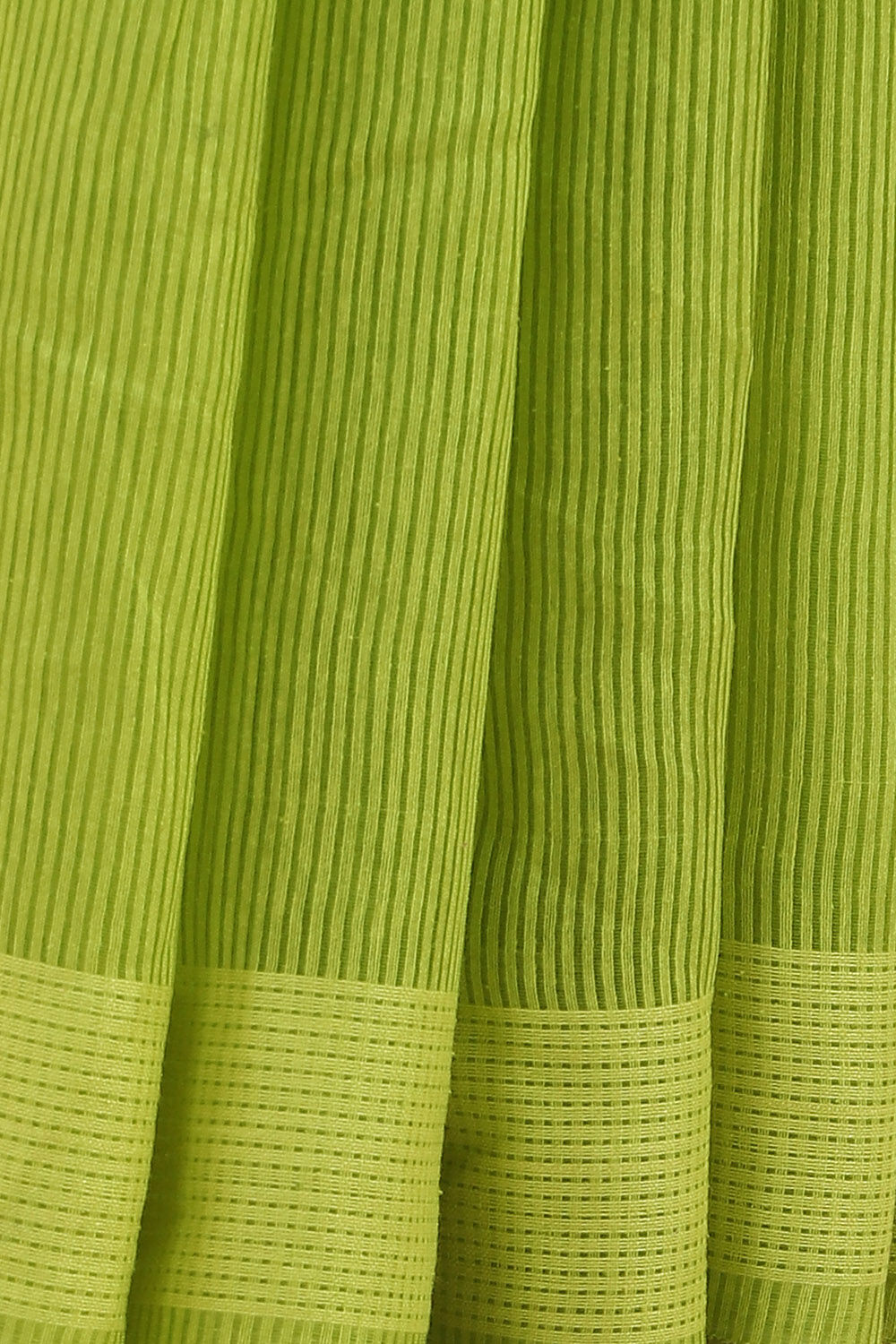 Green Pure Silk Woven Saree image number null