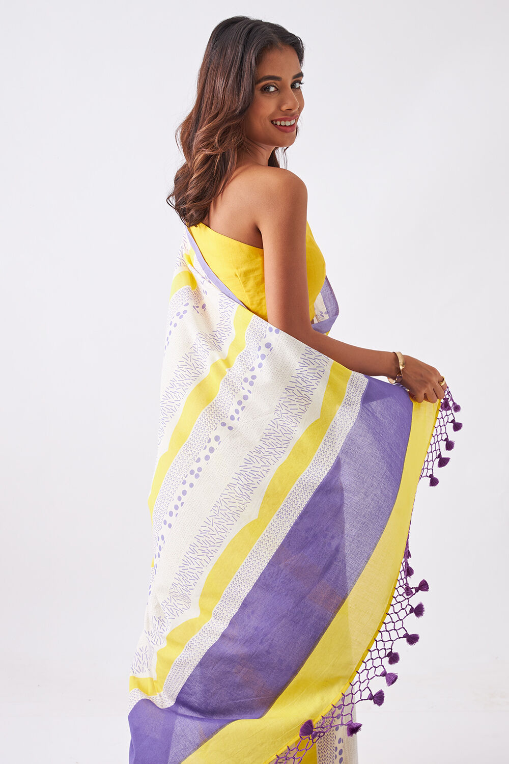 Off White Pure Cotton Printed Saree image number null