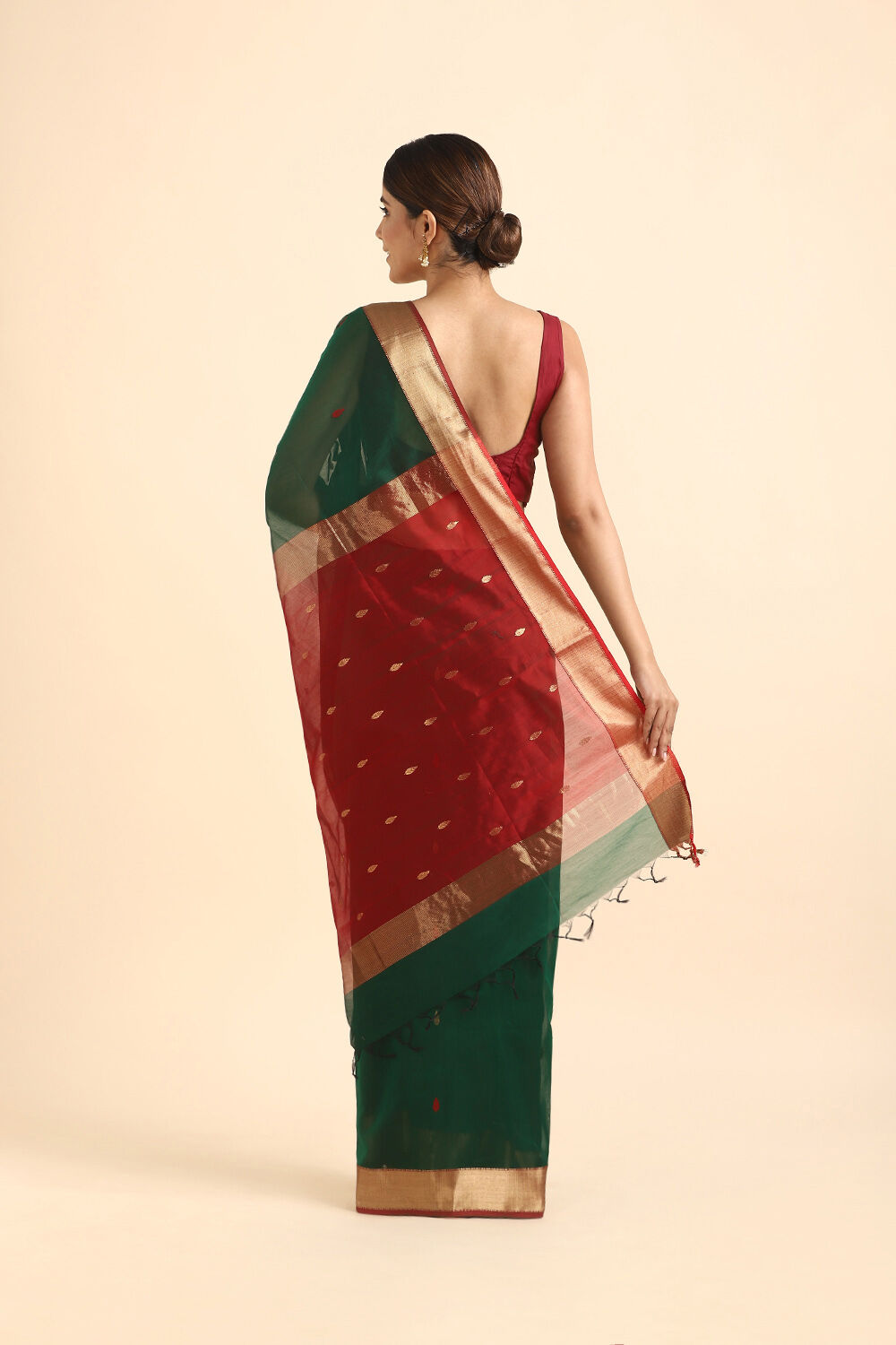Green Pure Silk Cotton Maheshwari Saree image number null