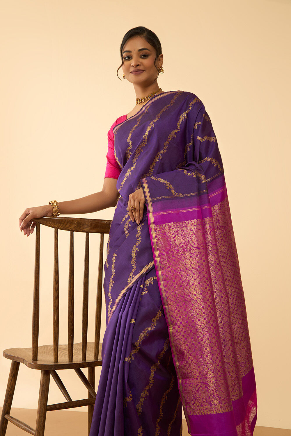 Violet Pure Silk Woven Kanjivaram Saree image number null
