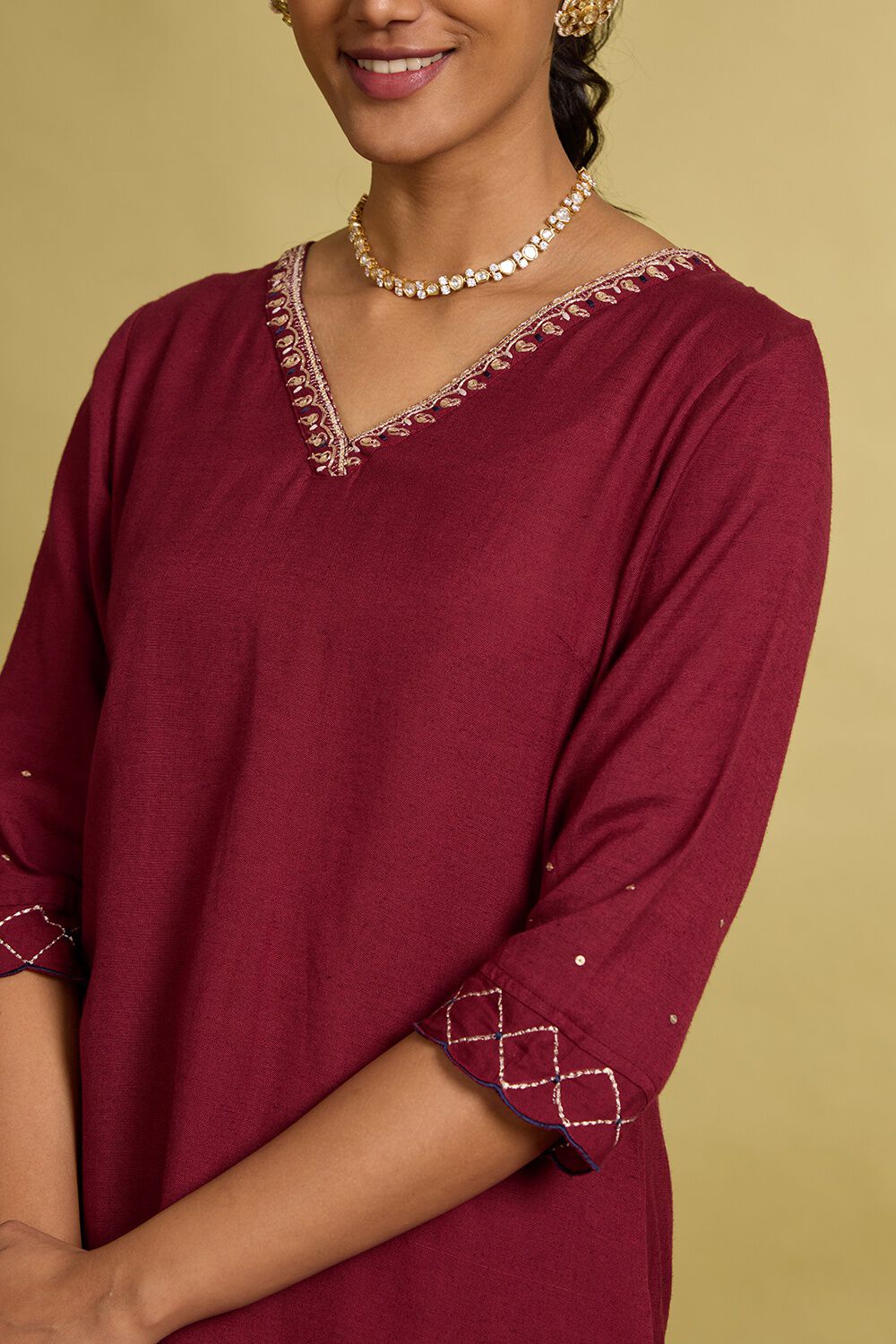 Maroon Viscose Cotton Linen Embroidered Kurta Set image number null
