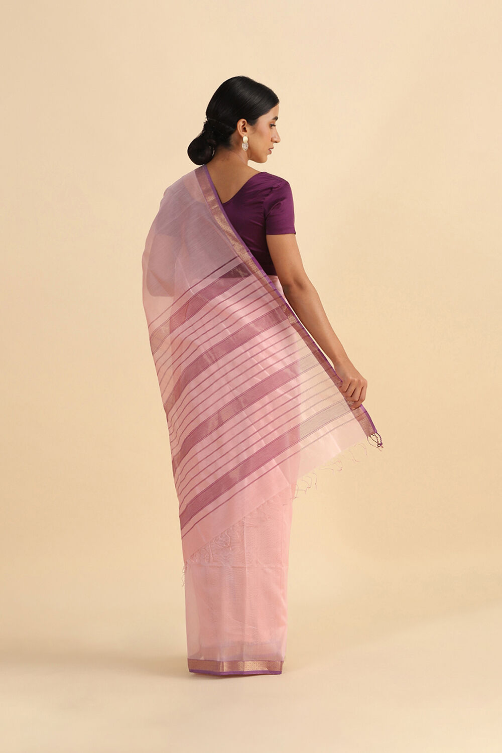 Light Orange Handwoven Maheswari Pure Silk Cotton Saree image number null