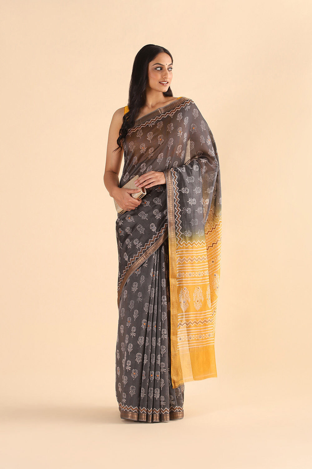 Grey Pure Silk Cotton Embroidered Saree image number null