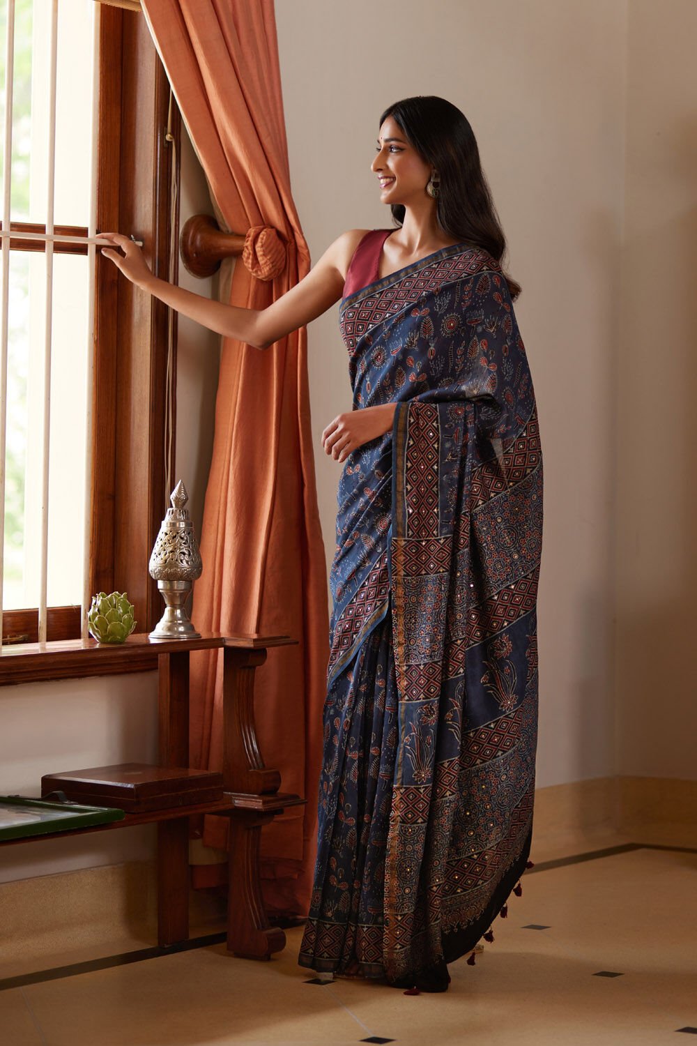 Gujarati Sarees Online By Taneira