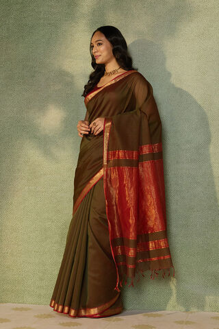 Dark Green Woven Pure Silk Cotton Maheshwari Saree thumbnail image number null
