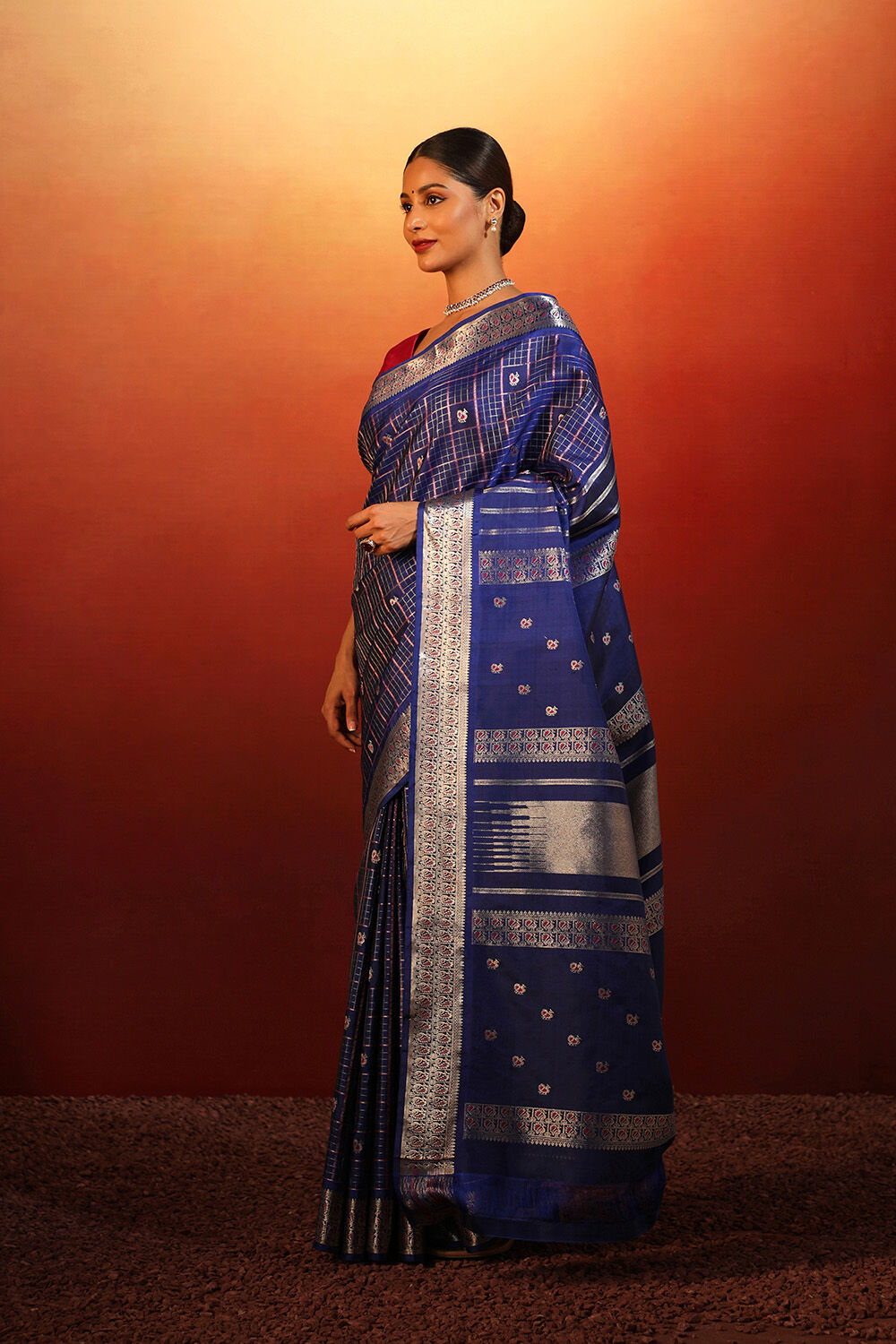 Blue Woven Pure Silk Kanjivaram Saree image number null