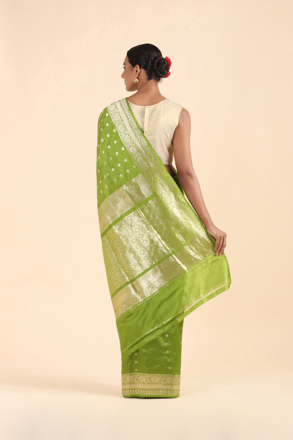 Green Pure Silk Banarasi Saree image number null